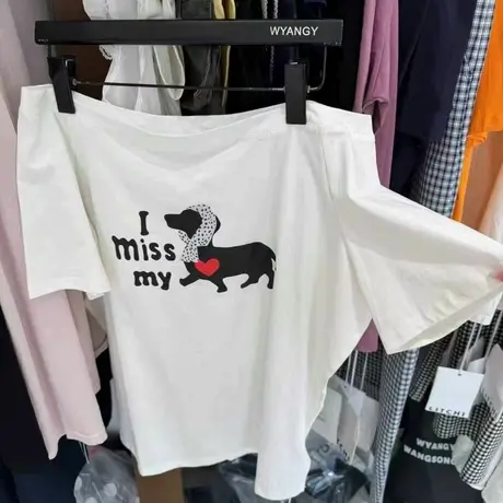 韩国东大门2025夏季新款卡通小狗字母印花圆领斜肩短袖上衣T恤女商品大图