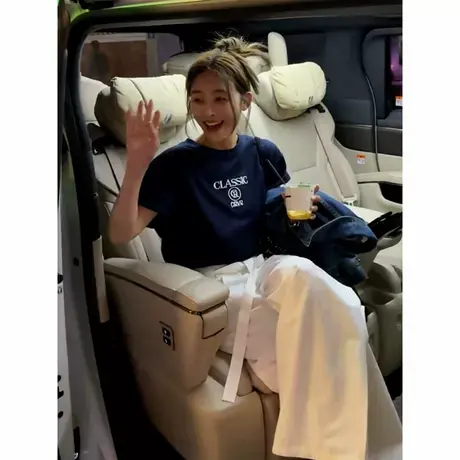 2025新款夏季落肩美式复古纯棉短袖t恤女独特别致设计感小众上衣商品大图