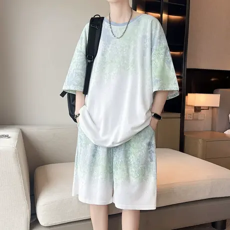 扎染冰丝短袖t恤男生酷帅穿搭套装夏季短裤青少年休闲运动两件套图片