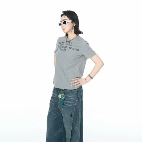 2025夏季新款正肩修身短款短袖T恤女潮酷印花高街辣妹风半袖上衣图片