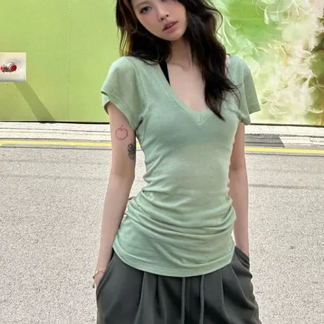 韩系高级感V领正肩短袖T恤女夏季韩版修身薄款微透紧身收腰上衣潮图片