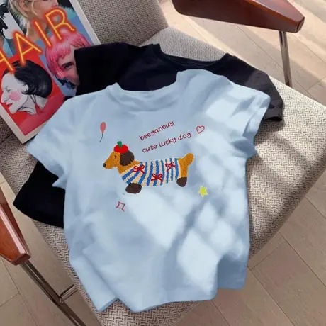 别致小狗印花上衣女2024夏季新款小个子正肩奶蓝色慵懒风短袖t恤商品大图