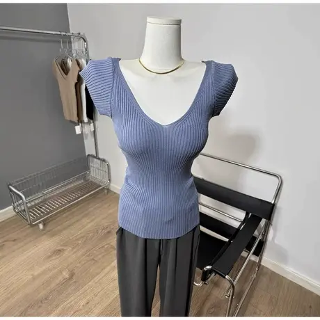 好看的雾蓝色~ 前后V领短袖针织衫修身打底衫上衣女新款图片