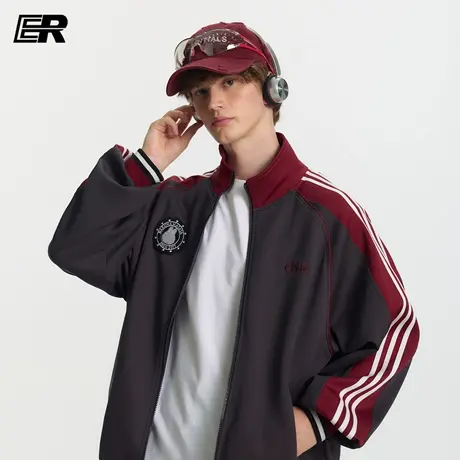 ER学院风徽章条纹开衫卫衣男2025秋季美式复古立领户外休闲运动服图片
