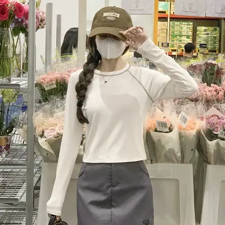 KWV真维斯短款长袖t恤女2025年新款春秋季打底衫内搭修身上衣女图片