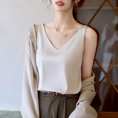 冰丝V领吊带背心女内搭2025新夏西装打底宽松外穿仿真丝无袖上衣图片
