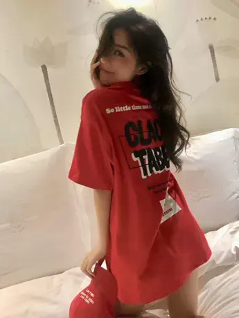 红色纯棉欧洲站洋气潮牌字母印花短袖T恤女装2025年夏季大版新款图片