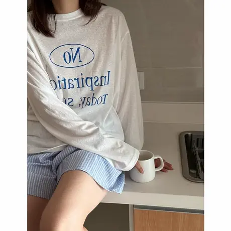 韩版蓝色字母印花白色长袖T恤女春夏薄款防晒罩衫宽松雪花棉上衣商品大图