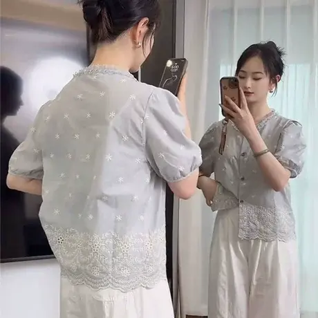 法式蕾丝钩花泡泡短袖衬衫女2025新款夏季设计感独特甜美小衫上衣图片