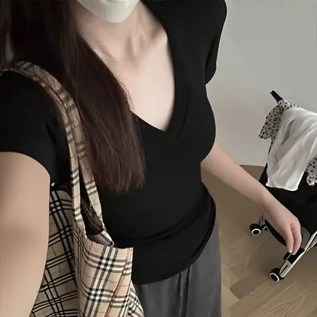 黑色高级感V领正肩短袖T恤女夏季韩版修身内搭外穿打底衫半袖上衣商品大图