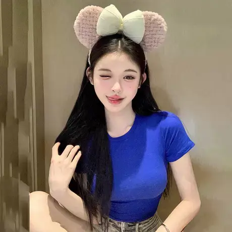 压箱底宝藏夏日性感少女短袖圆领上衣修身纯欲甜辣简约短款t恤图片