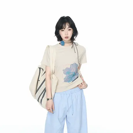 2025新款正肩短袖T恤女夏季潮牌花朵印花街头风潮流短款半袖上衣图片