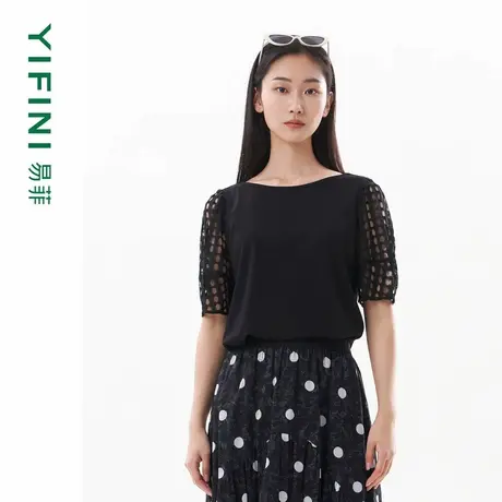 [专柜同款]Yifini/易菲蕾丝镂空袖拼接正肩圆领宽松短款时尚T恤女商品大图