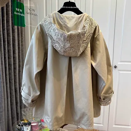 爵莱菲蕾丝连帽中长款风衣女外套宽松时尚设计感上衣春季大码胖mm商品大图