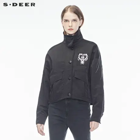 sdeer圣迪奥女休闲酷感亮丝字母贴片几何贴袋短款上衣S18382228图片