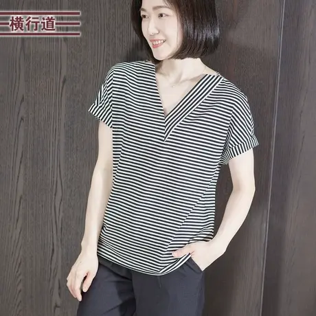 黑白条纹V领蝙蝠袖T恤宽松大码女装夏装新款打底衫2025海军风上衣图片