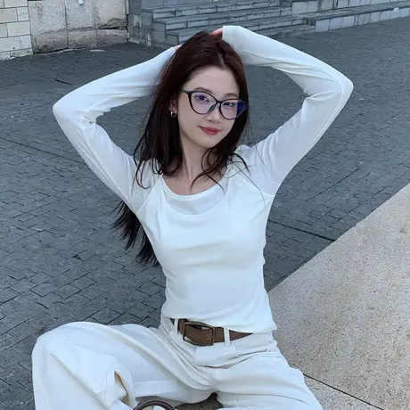 尔给T恤修身显瘦圆领长袖25春新款时尚纯色假两件上衣图片