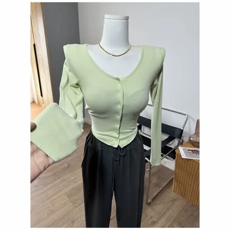 喜欢奶fufu～扣子磨毛长袖T恤修身短款小开衫上衣打底衫秋季新款图片