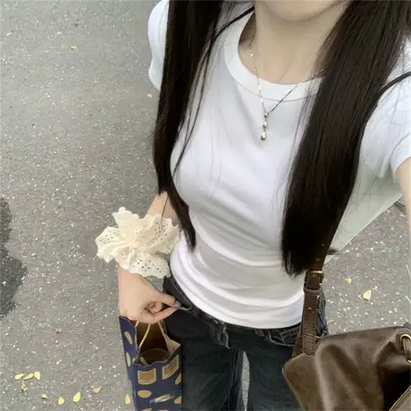 chic甜辣短袖T恤女夏季韩版修身内搭打底衫白色正肩纯欲性感上衣图片