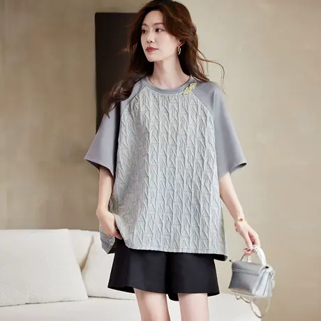 宝诗黎蝙蝠袖亮丝拼接中袖T恤2025夏季洋气休闲百搭宽松大码女装图片