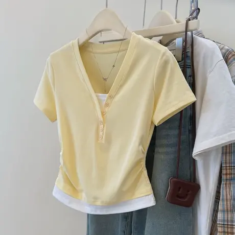 V领假两件短袖T恤女夏季2025新款修身短款打底衫内搭褶皱收腰上衣图片