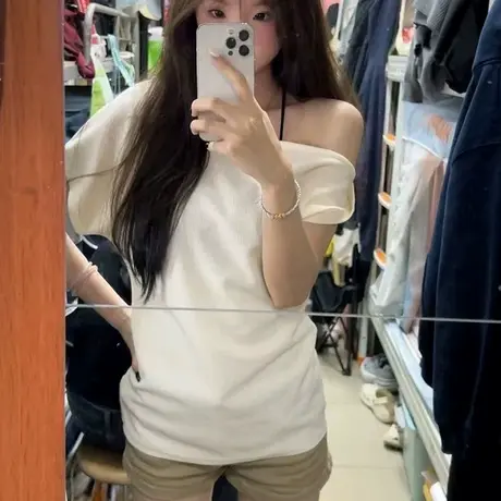 辣妹纯欲性感斜肩露肩短袖T恤女夏季2025新款修身韩版半袖上衣潮图片