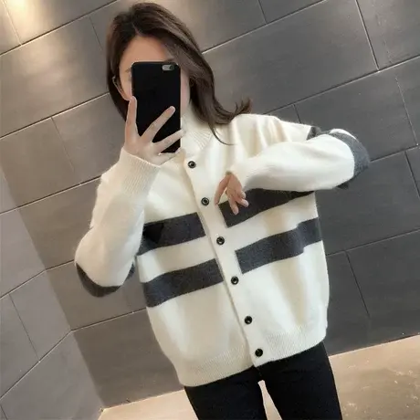 2024秋冬新款条纹单排扣时尚针织衫女加厚高领毛衣女开衫外套上衣图片