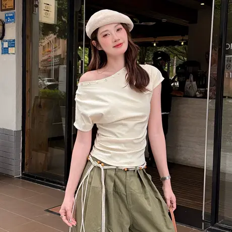 尔给夏季短袖修身显瘦斜肩T恤女气质百搭小众设计感拼接正肩上衣图片