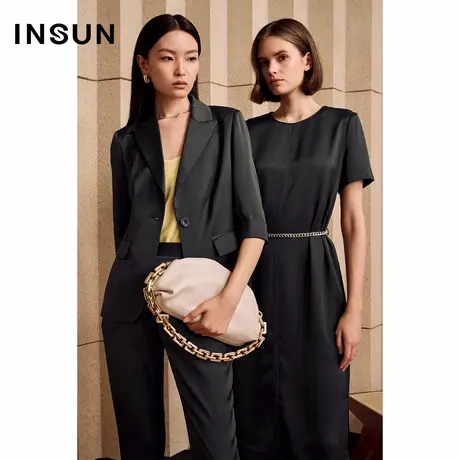 INSUN恩裳春季三醋酸褶皱光泽感背心商品大图