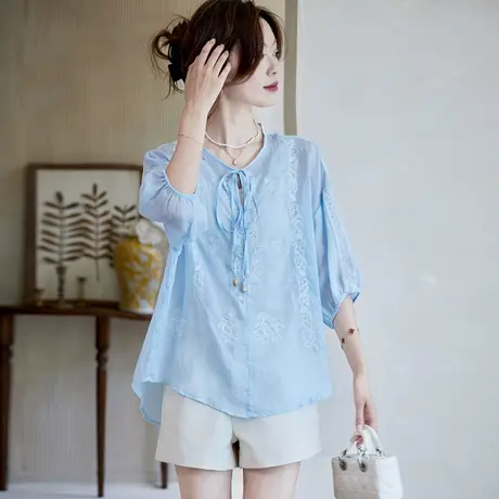 宝诗黎【新品价278元】V领系带刺绣苎麻衬衫JJ1008商品大图