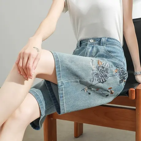 大码刺绣牛仔五分短裤女夏季薄款高腰直筒国风绣花蓝色阔腿中裤子商品大图