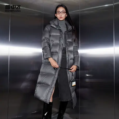 【长款鹅绒服-反季福利】雪中飞钛轻系列女长款羽绒服重磅高充绒商品大图