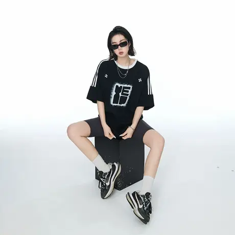 2025夏季新款三道杠宽松圆领印花纯棉T恤短袖女潮牌情侣半袖上衣图片