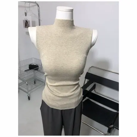 软软糯糯～ 半高领无袖针织背心修身打底衫上衣立领秋冬新款图片
