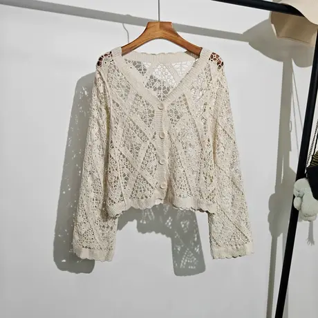 勾花镂空针织开衫女夏季新款波西米亚度假风长袖短款防晒披肩上衣图片