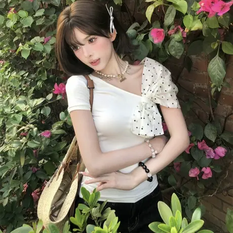 韩系波点蝴蝶结斜肩露肩短袖t恤女夏季紧身显瘦纯欲辣妹短款上衣商品大图