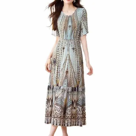 首尚格释2025夏季新品时尚优雅高级感减龄显瘦短袖碎花高端连衣裙图片