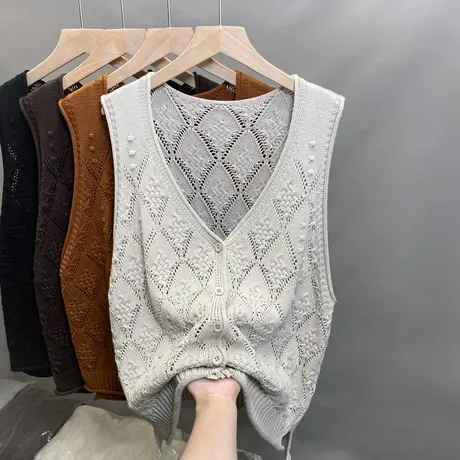 2024秋季新款V领镂空针织马甲背心女宽松无袖开衫外搭坎肩马夹女图片