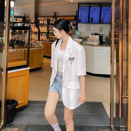 白色短袖西装外套女夏季薄款宽松高级感廓形休闲雪纺炸街小西服潮商品大图