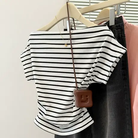 辣妹条纹一字斜肩露肩短袖T恤女夏季2025新款修身韩版半袖上衣潮图片