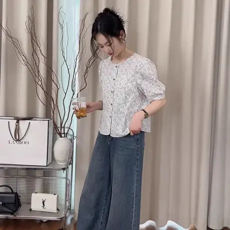 法式设计感碎花短袖衬衫女2025夏季新款宽松显瘦气质减龄薄款小衫图片