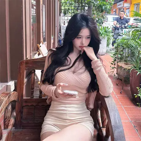 韩国新针织时尚套装紧身V领性感吊带高腰短款冰丝开衫两件套上衣商品大图