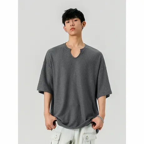 杏色肌理感V领冰丝短袖男款夏季穿搭青少年凉感t恤美式透气七分袖商品大图