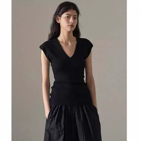 黑色冰丝v领短袖t恤女2025新款夏季修身显瘦内搭针织背心无袖上衣商品大图