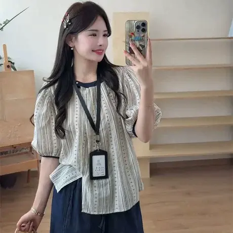 衬衫女短袖上衣薄款夏季2025新款宽松轻奢小个子法式圆领小衫潮款图片