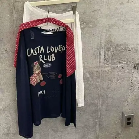 韩国东大门夏季款宽松卡通字母印花斜肩长袖T恤防晒罩衫女配丝巾商品大图