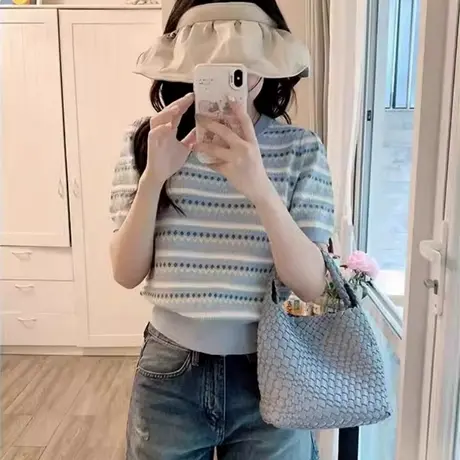 冰丝针织条纹正肩短袖t恤女夏季韩系设计感短款特别漂亮掐腰上衣图片