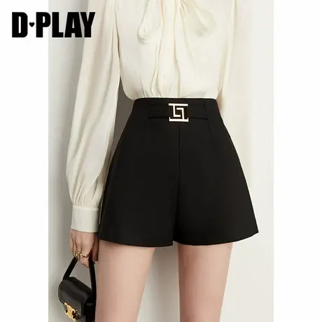 DPLAY春新品简约ol风定制金属假腰带装饰高腰短裤商品大图