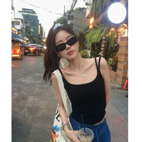 吊带背心女内搭夏季2025新款甜酷辣妹外穿美背带胸垫修身打底上衣图片