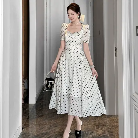 轻熟风方领波点连衣裙商品大图